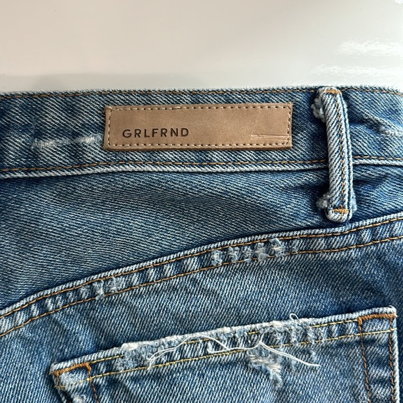 High-Wasted GRLFRND Cindy Short - Picture 4 of 12